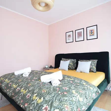Stylish With Video Projector * Bucharest