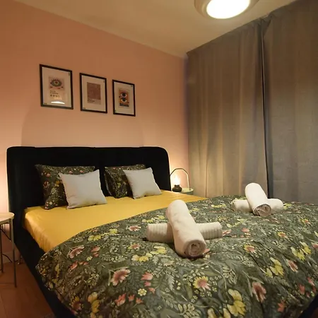 Stylish With Video Projector