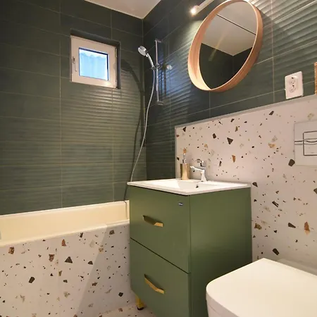 Stylish With Video Projector Apartment