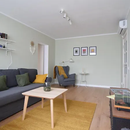 Apartment Stylish With Video Projector Bucharest