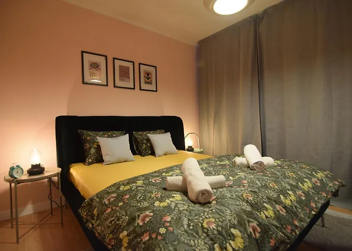 Stylish With Video Projector