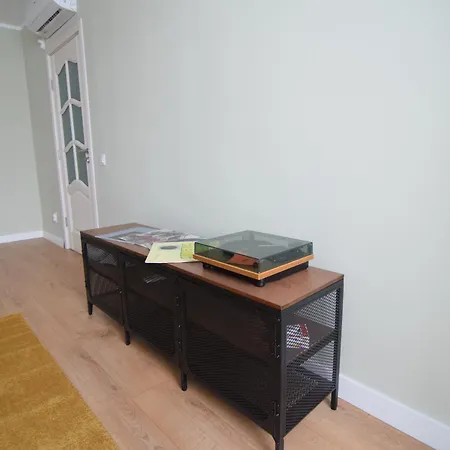 Stylish With Video Projector * بوخارست