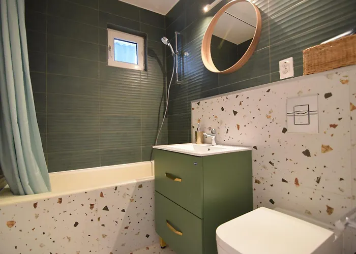 Stylish With Video Projector Apartment