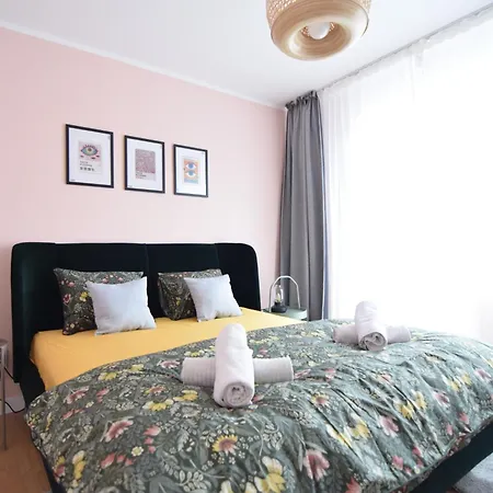 아파트 Stylish With Video Projector 부쿠레슈티