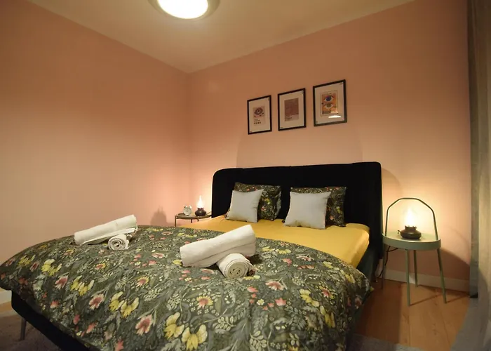 Апартаменты Stylish With Video Projector *